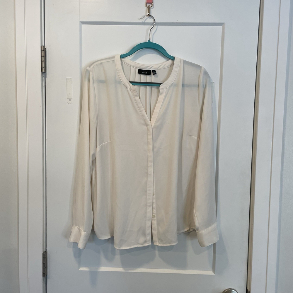 Apt. 9 Womens XL Blouse V-Neck Pleated Back Top Ivory/ Cream